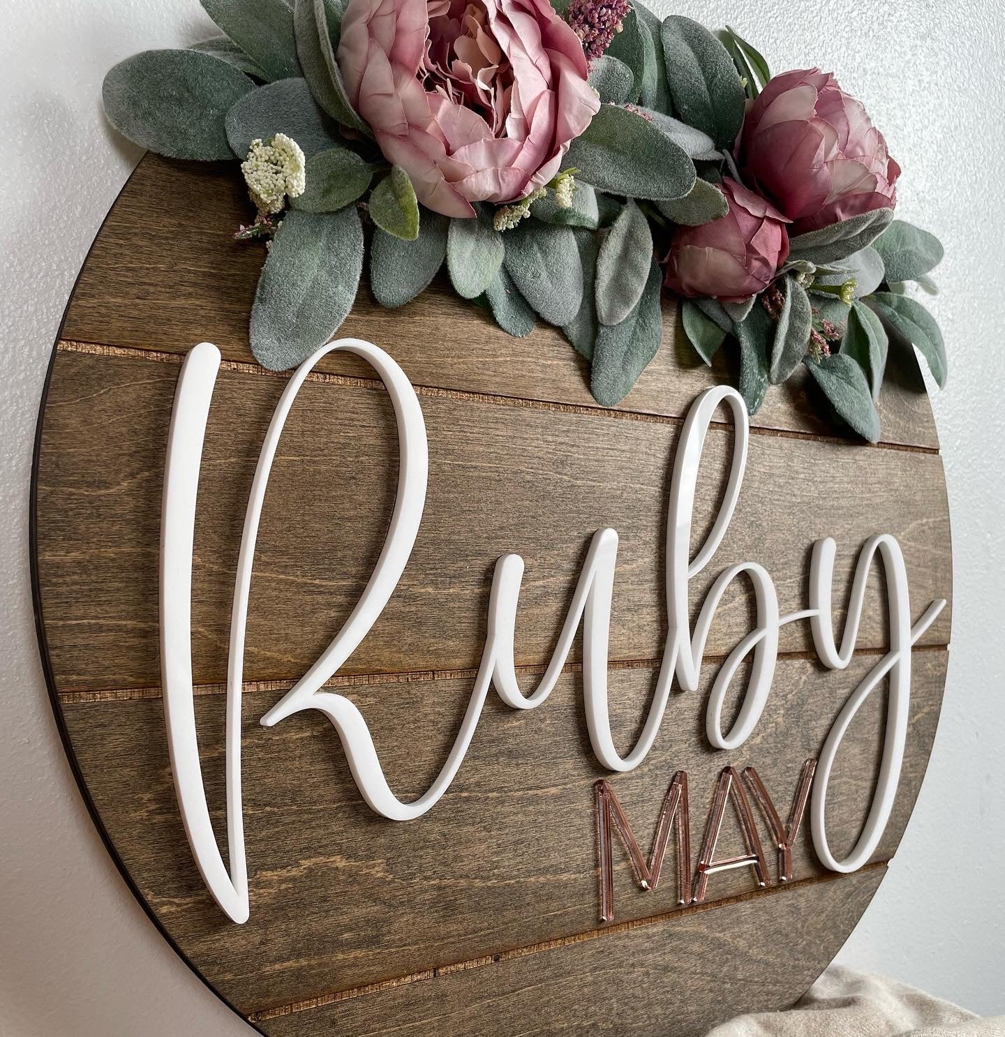 Shiplap Round Name Sign