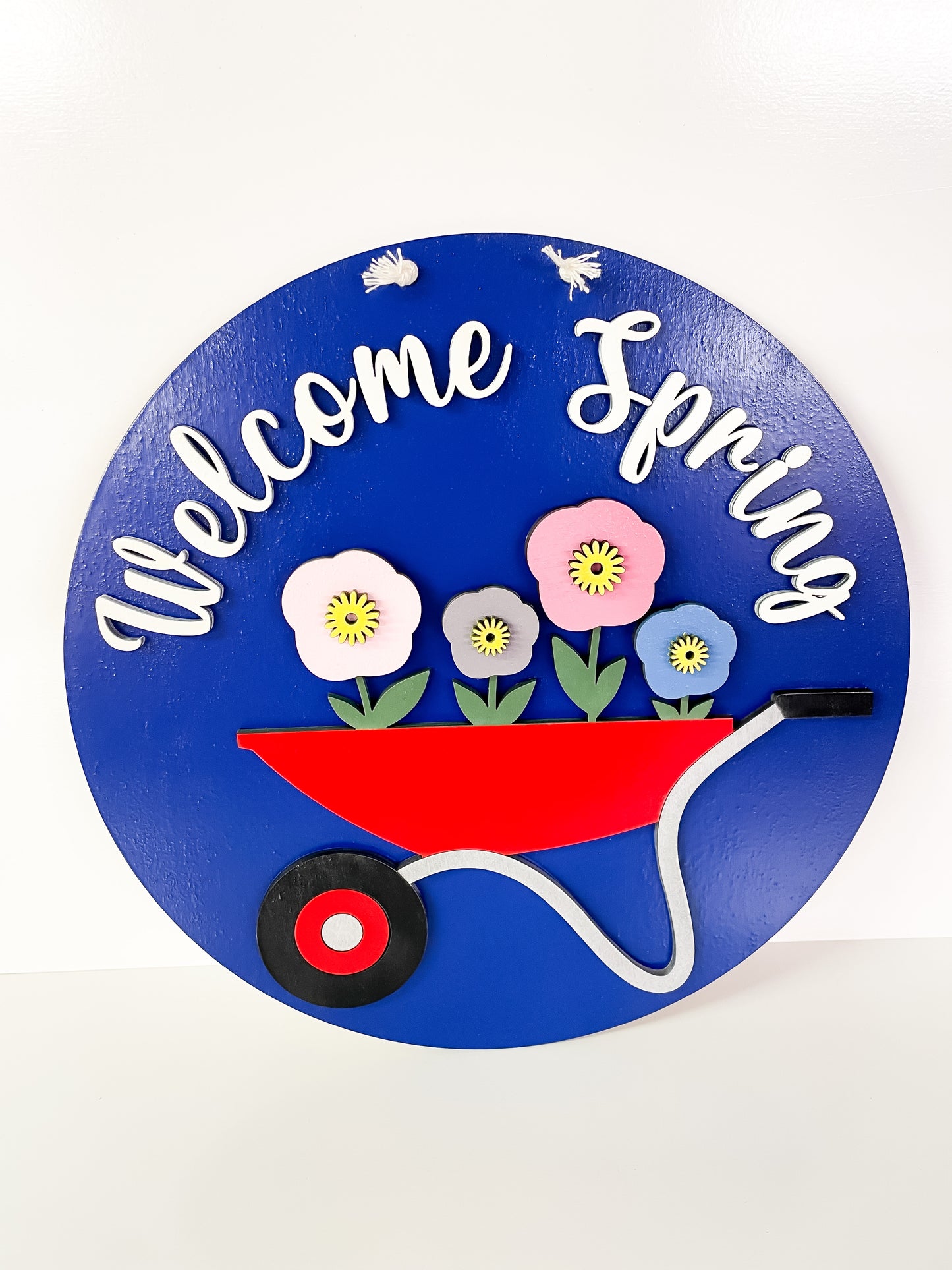 Welcome Spring Round Sign