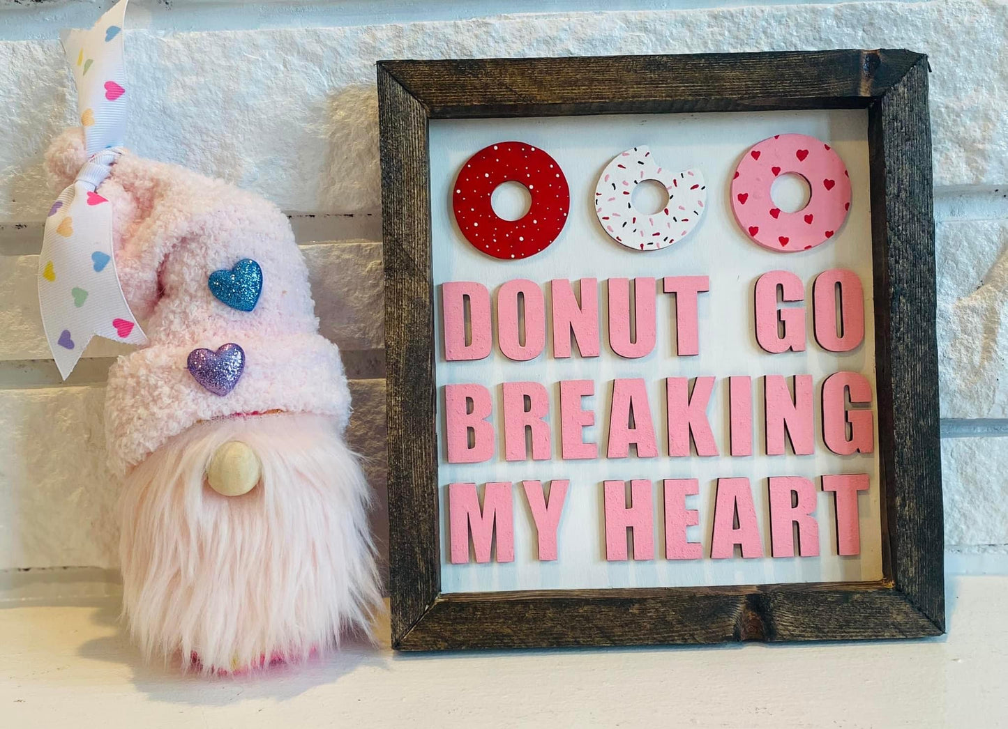 Donut sign