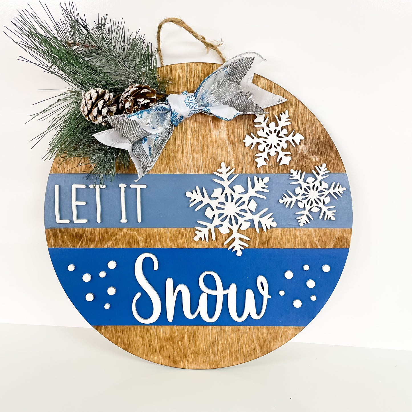 Let it snow round sign