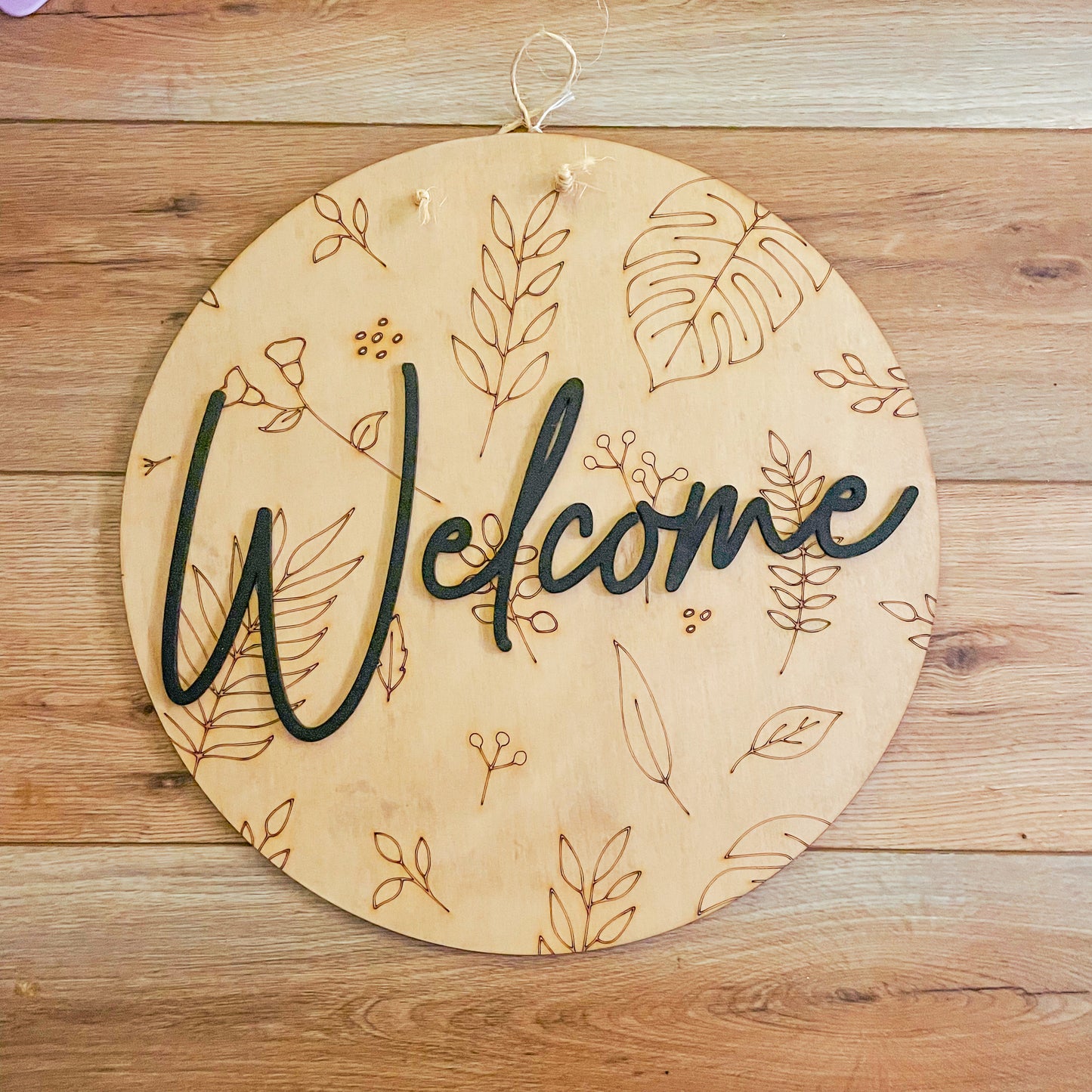 Welcome round sign
