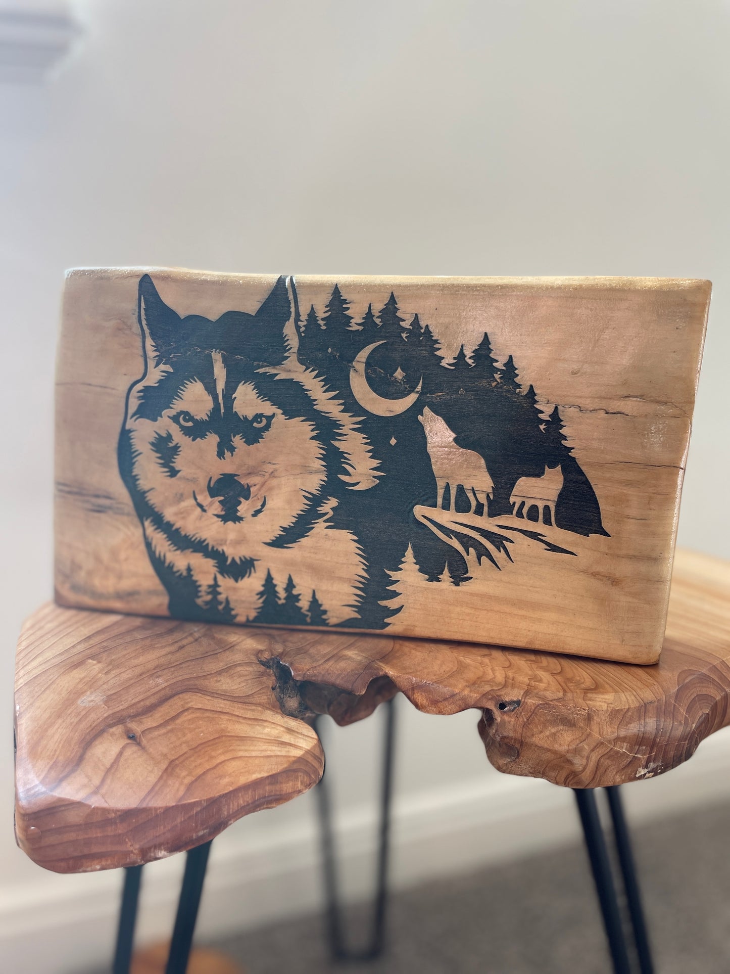 Wolf Log Engraving