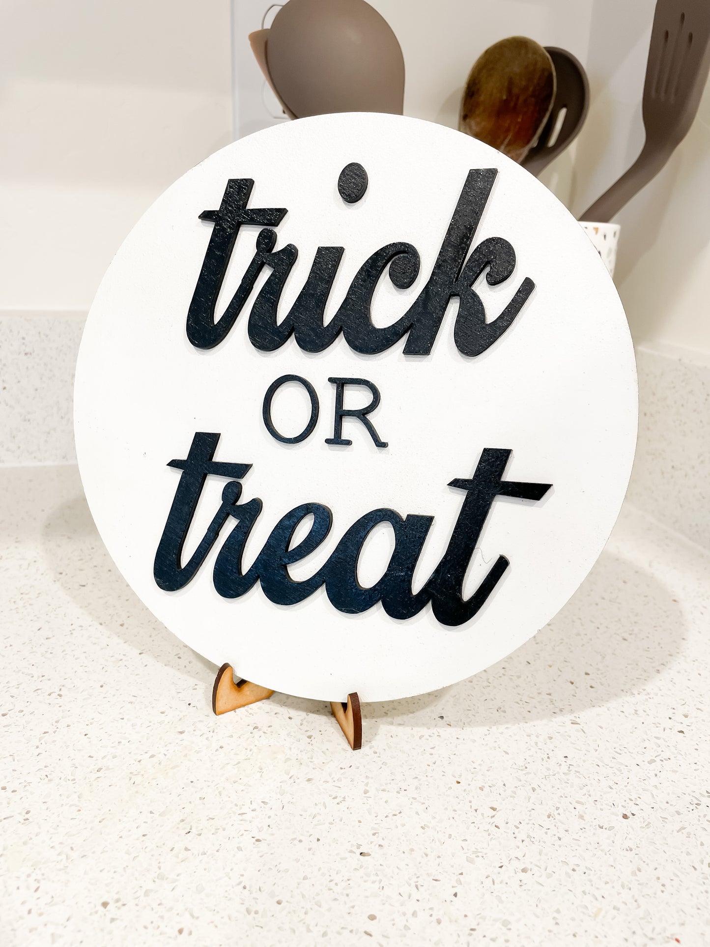 Trick or Treat Round Sign