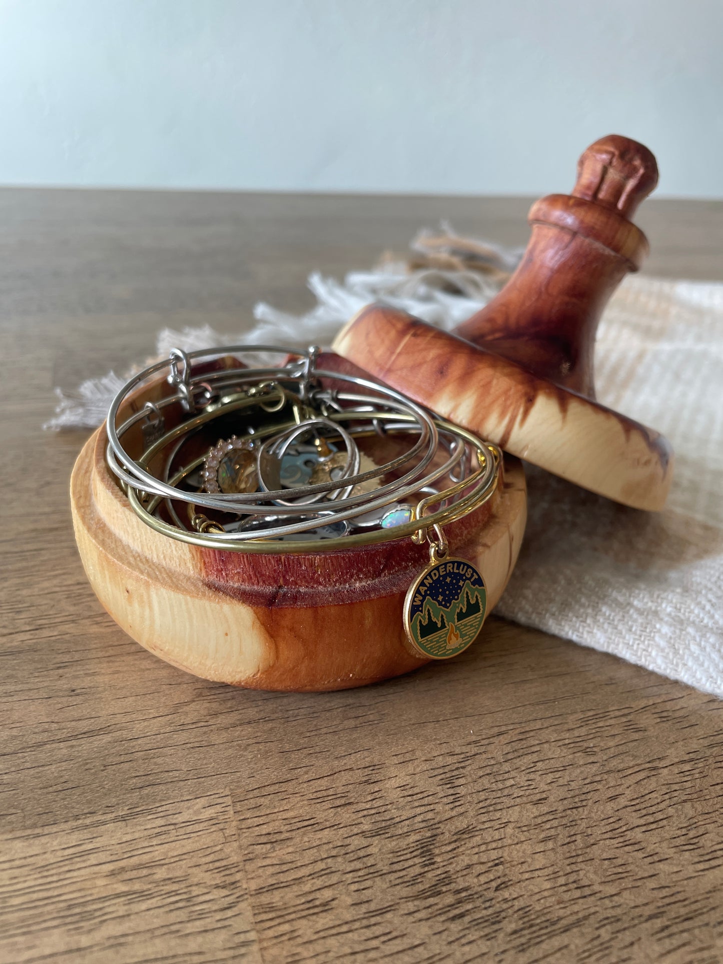 Jewelry box