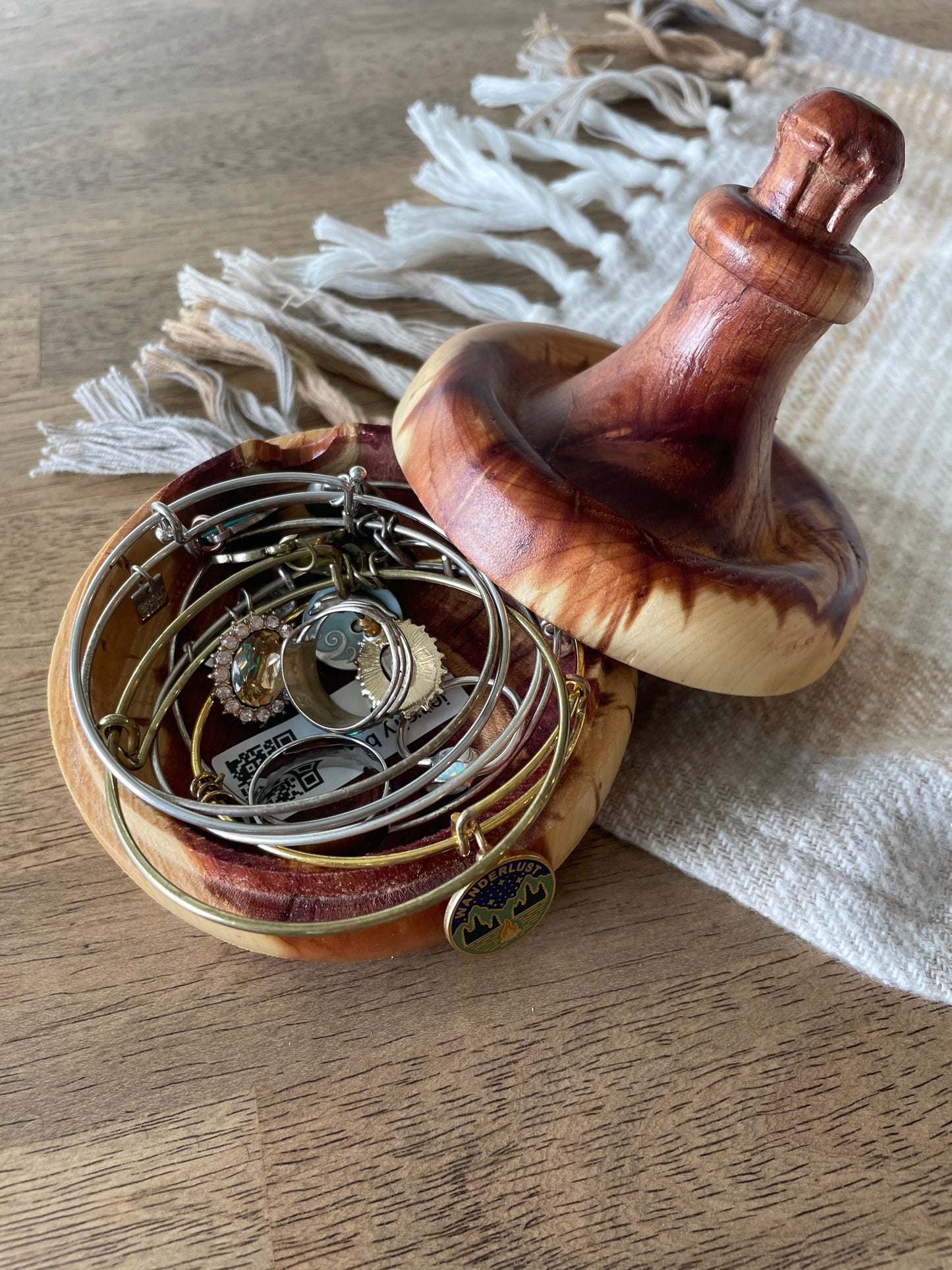Jewelry box