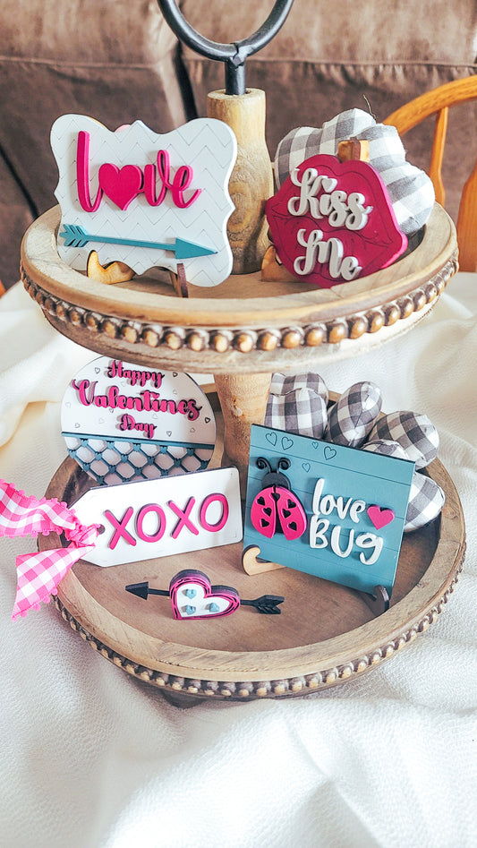 Love Bug Valentine’s Tier Tray Set